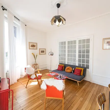 La Boheme, Appartement Chaleureux Et Decore Avec Gout